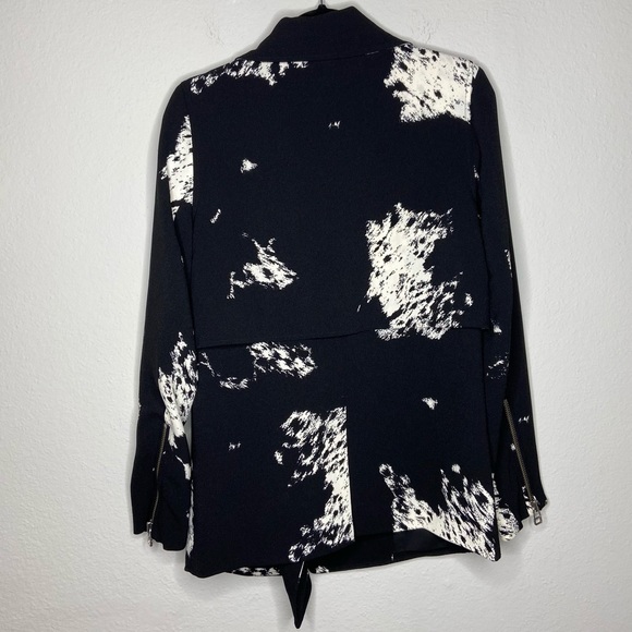 Aritzia Wilfred Mayet Double Breasted Blazer Jacket Black & White - Picture 8 of 8